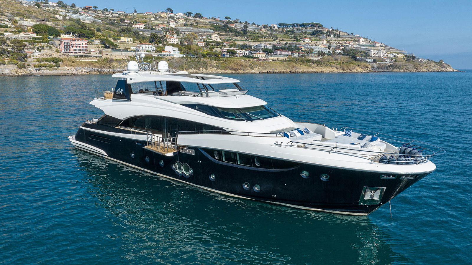 32m Monte Carlo Yachts motor yacht Lady Marisa sold